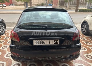 Peugeot 206 Diesel Manuelle 2011 à Oujda