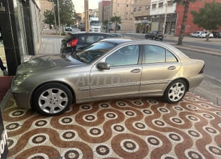 Mercedes-Benz Classe C Diesel Manuelle 2004