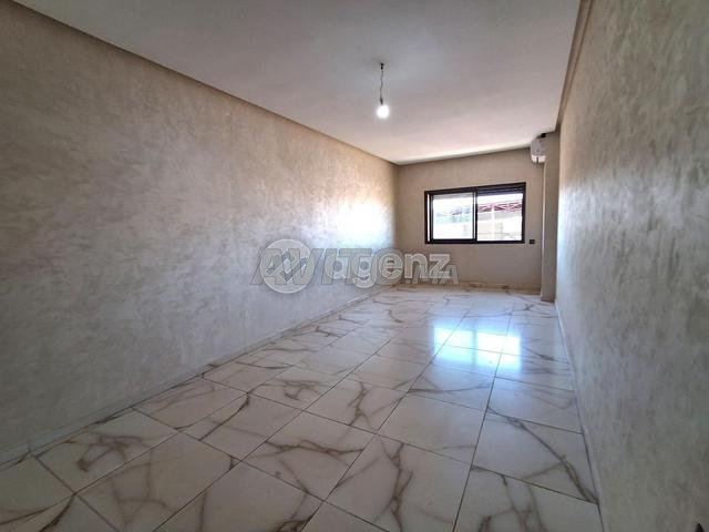 RAK-GU-1273 - Appartement à vendre à Masmoudi - 2