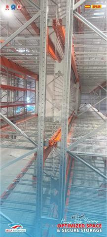 أرفف ناتئة - أنابيب ومنتجات طويلة