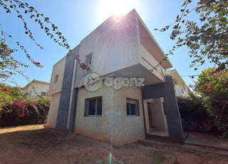 CMN-HA-1749 - Villa à vendre à Oulfa