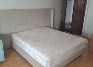 Lit et matelas à vendre