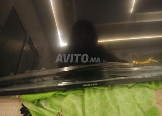 Téléviseur à vendre encore neuf 55 pouces