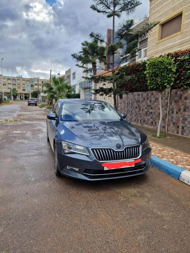 Skoda Superb Diesel Automatique 2019 à Casablanca