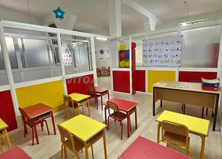 Table et chaise scolaire individuelle