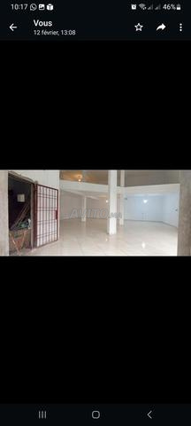 à louer un magasin 126 metres et soupente 70 metre