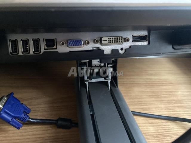 شاشة Dell p2214h LED بحجم 22 بوصة (السعر قابل للتفاوض)