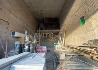 Local Avec Extraction À La Vente À Victor Hugo