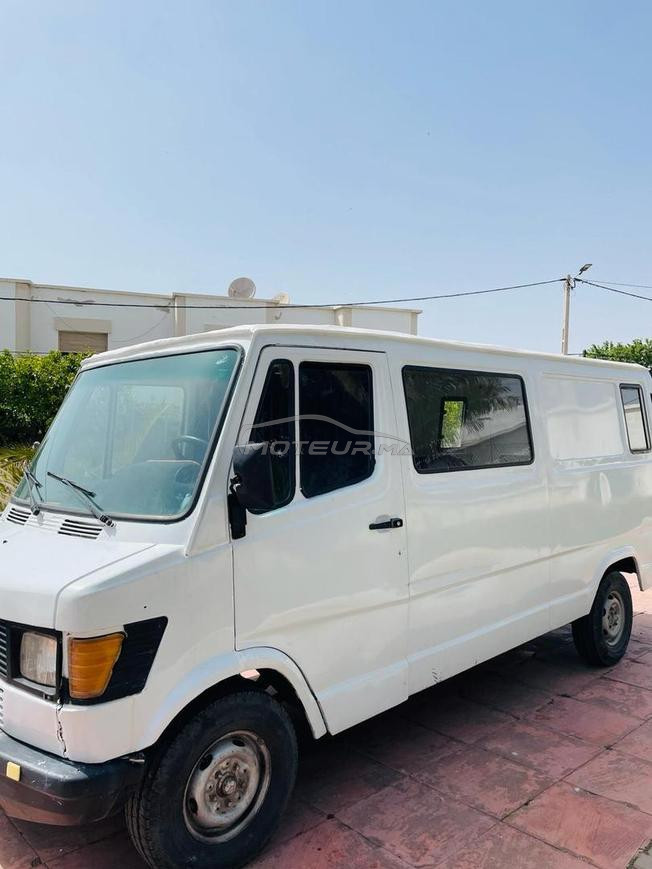 Mercedes-Benz 207D Diesel Manuelle 1983 à Safi