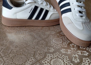 Chaussure de sport taille 41