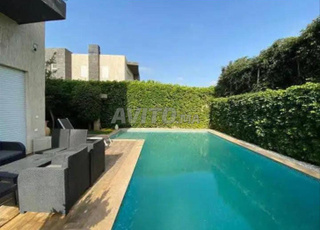 Villa de luxe à louer Bouskoura courte durée