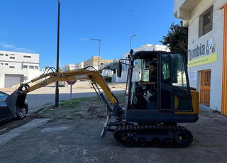 حفارة صغيرة 2.5 طن - محرك Kubota 2025