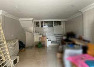 Local commercial bien équipé 74m2