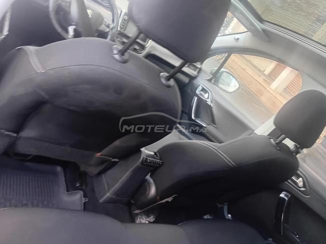 Peugeot 208 Diesel Manuelle 2019 à Rabat