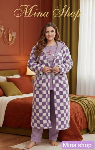 بيجامات نسائية