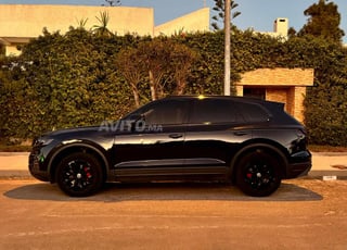 TOUAREG – FULL BLACK LINE –