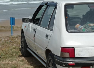 Peugeot 205 Essence Manuelle 1999 à Meknès