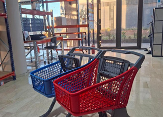 عربة ترولي بلاستيكية 100 لتر