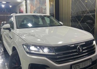 TOUAREG 2023 TRÈS BON ÉTAT TOUT OPTION