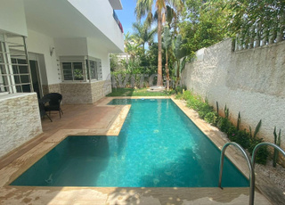 فيلا للإيجار