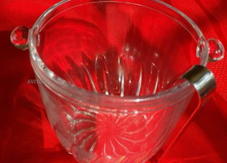 دلو ثلج زجاجي متوسط مع ملقط