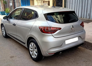 Renault Clio Diesel 1ère main 2024 à Casablanca