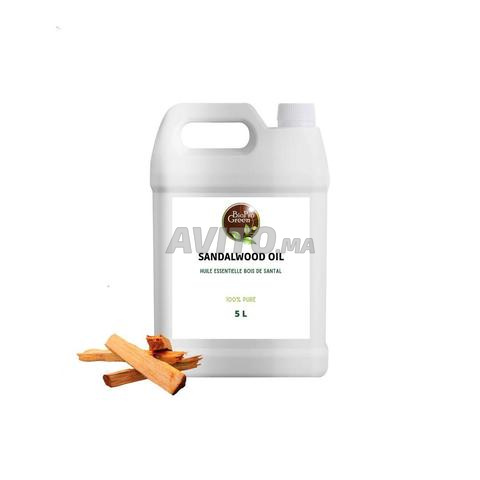 Huile de bois de santal /  زيت خشب الصندل