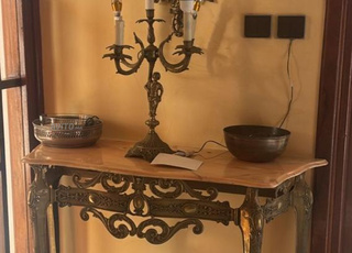 وحدة تحكم نحاسية ومرآة وثريا