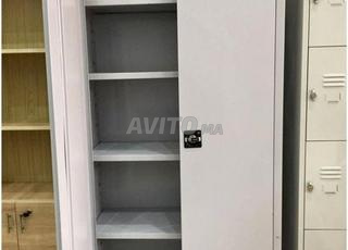 خزانة معدنية صلبة .clé