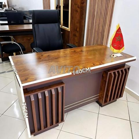 bureau opérateur avec caisson à CASA