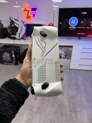 Asus Rog ally AMD Z1 EXTREM 16Go ram 512G ssd - 2