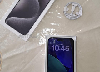 Pack IPhone 15 Pro Max et Apple Watch SE Gen 2