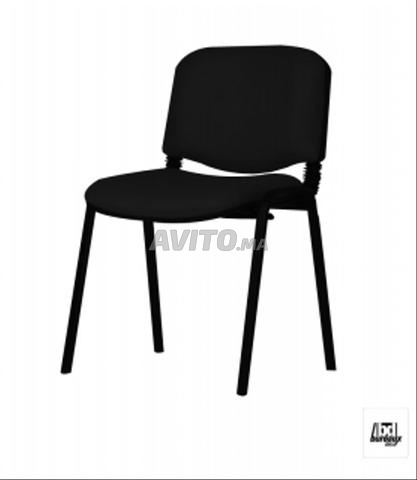 Chaise ISO scolaire ergonomique en stock