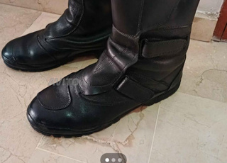 bottes en vrai cuir taille 47