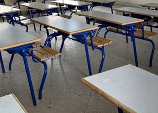 Mobilier Scolaire Pratique et Solide pour École