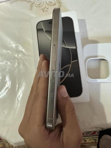 IPHONE 16 PRO très bonne etat 128 g - 2