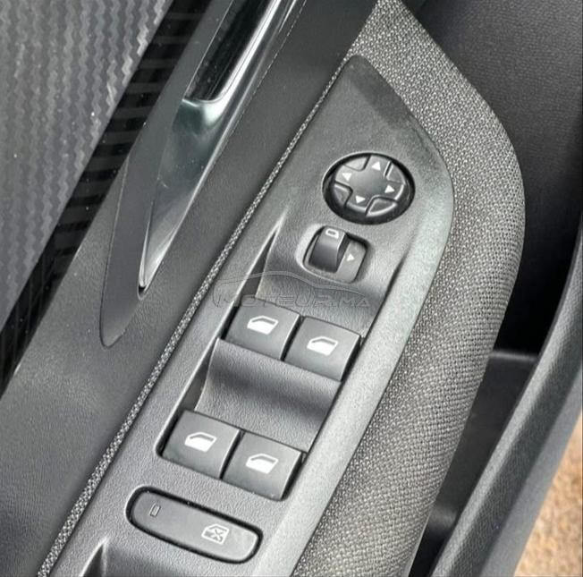 peugeot style  208/2025  diesel 
