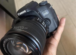Canon EOS 760D بالإضافة إلى عدسة 18 I 55mm IS STM