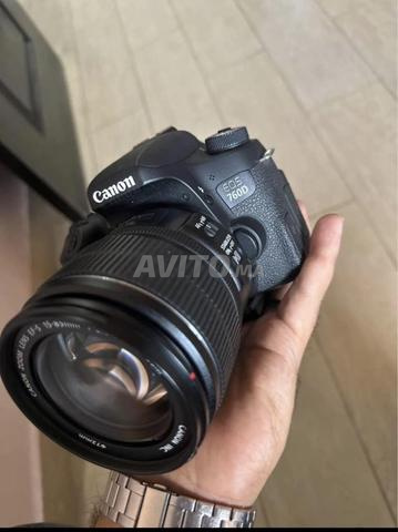 Canon EOS 760D بالإضافة إلى عدسة 18 I 55mm IS STM