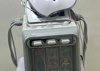 Machine hydrafaciale