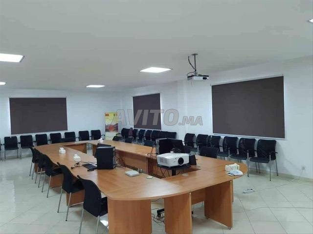 La table de réunion idéale aujourd'hui et profitez d'une offre spéciale