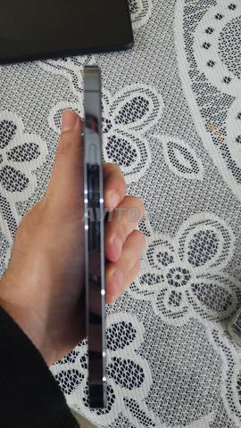 ايفون 13 برو ماكس 256 جيجابايت مع شاحن أصلي