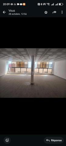 Plateau bureau bien situé au cœur de haut founty