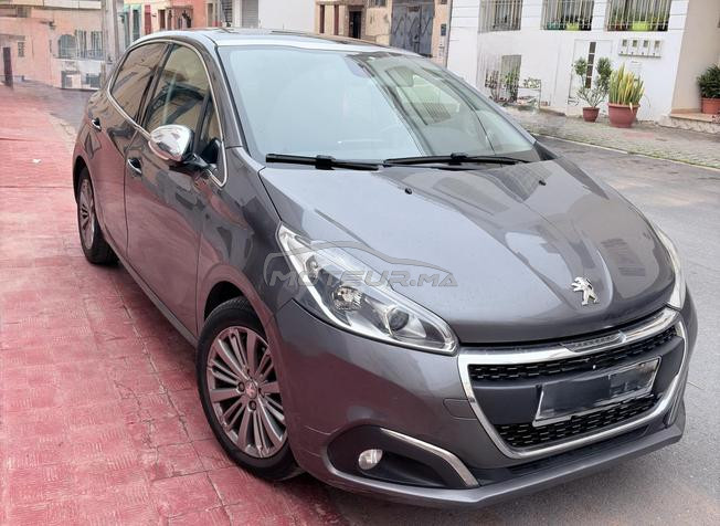 Peugeot 208 Diesel Manuelle 2019 à Temara