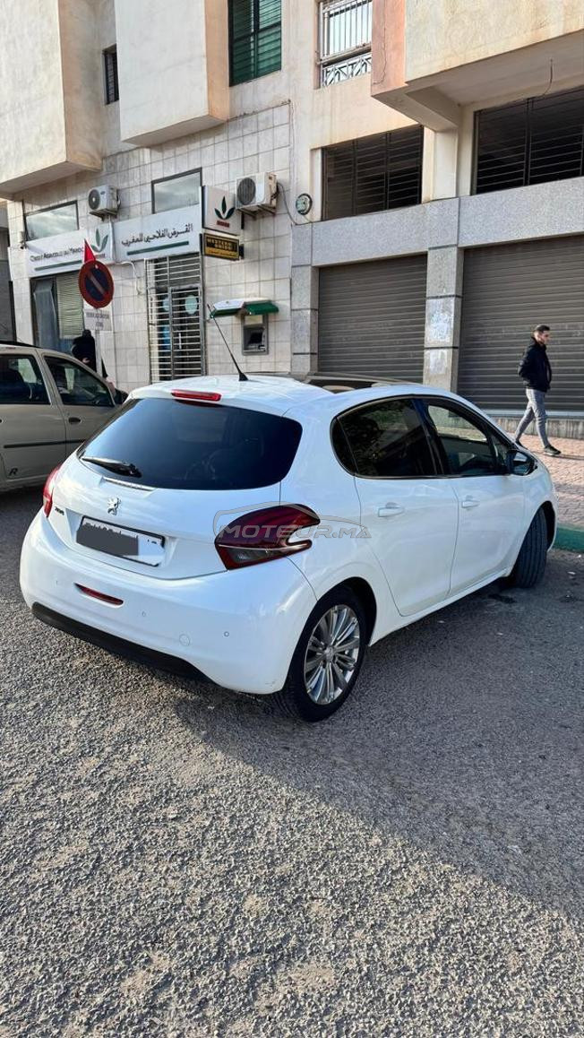 Peugeot 208 Diesel Manuelle 2018 à Fès