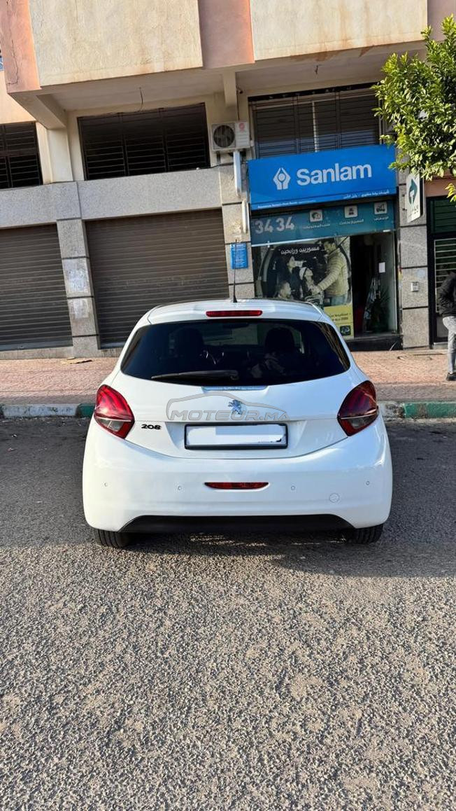 Peugeot 208 Diesel Manuelle 2018 à Fès