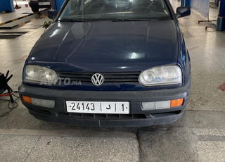 Volkswagen Golf 3 Essence Manuelle 1996 à Salé