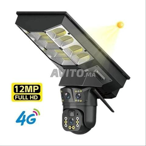 Caméra Solaire 12 MP zoom X10 Projecteur LED 600W
