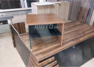 BUREAU MODERNE POUR TRAVAIL 