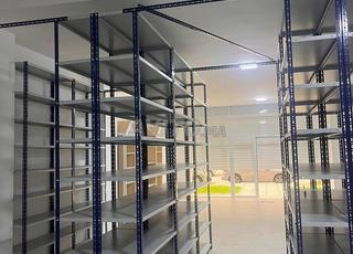 رفوف خفيفة متعددة الاستخدامات